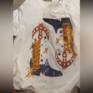 queen of sparkles tee!